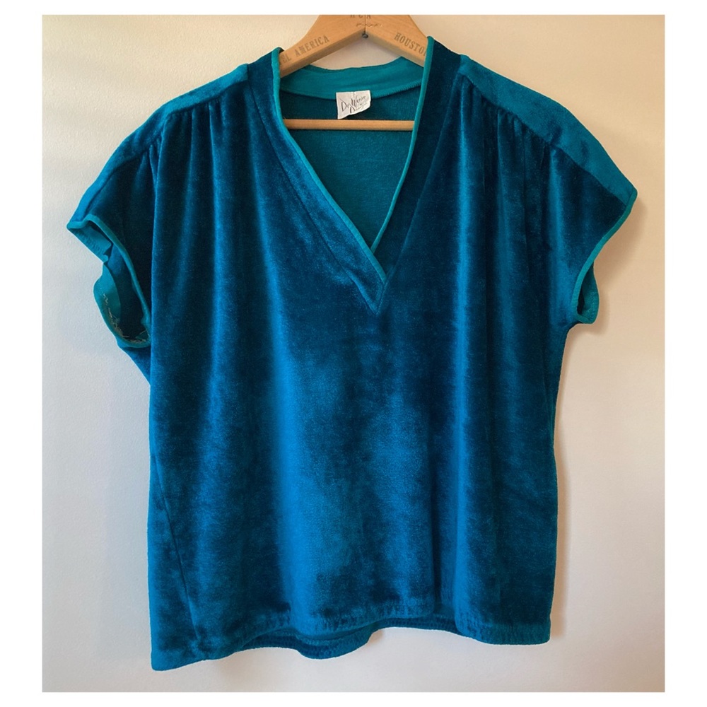Vintage 80s Teal de weese design swim and sun fashion V neck